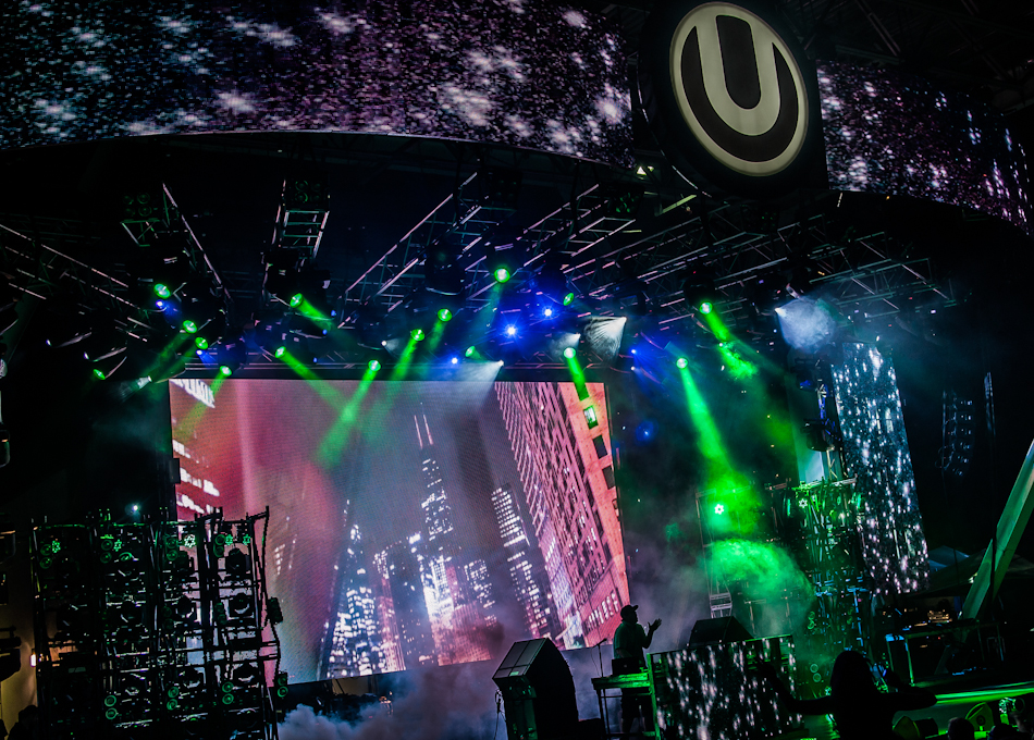 NOIZE-Noize is music and photography mixed with modern-day enlightenment.